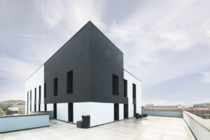 Terrazza panoramica e architettura moderna uffici Frescobaldi a Vicenza - Spazi direzionali